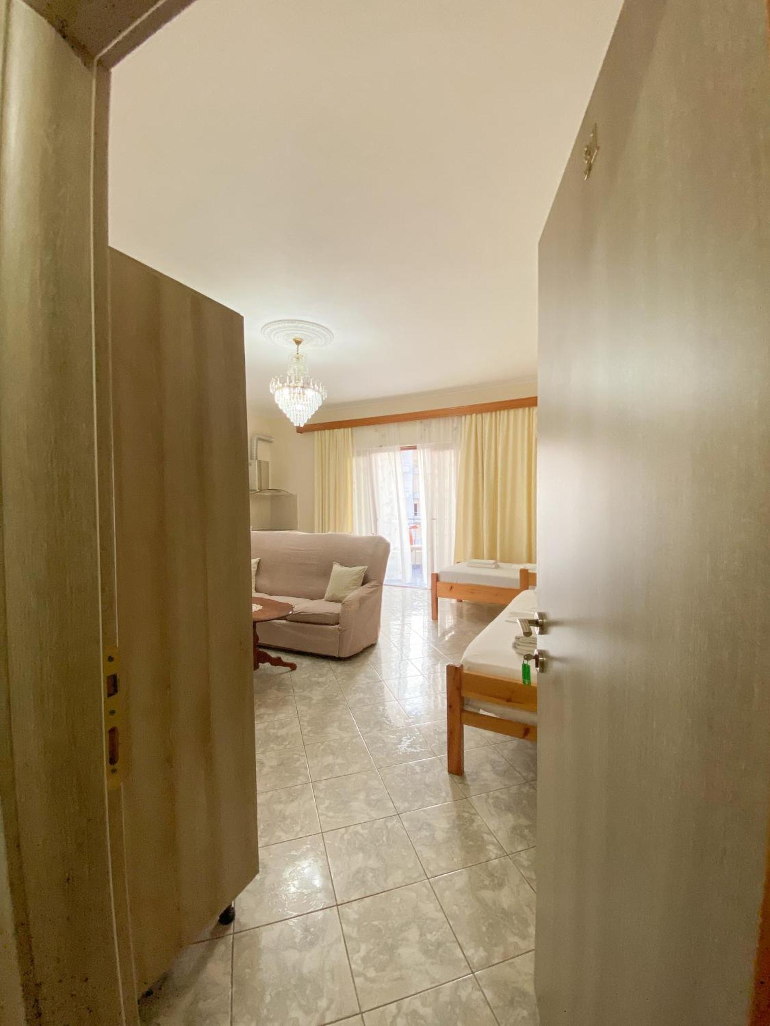 Summerland Saranda Exterior photo